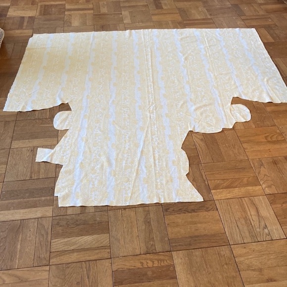 70s polyester knit fabric remnant, yellow, double knit - Picture 4 of 7